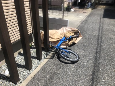 倒れた自転車