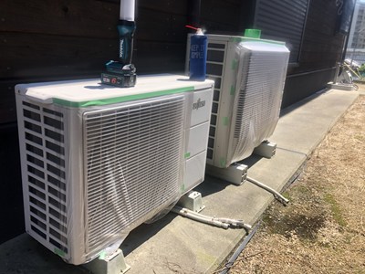 全ての室外機を養生シートで封鎖