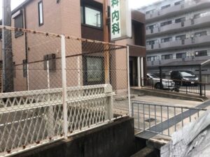 ハチの巣が作られた医療施設